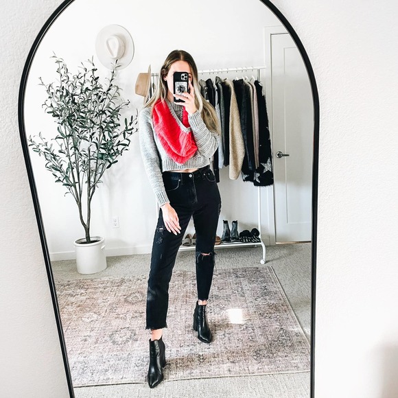 FREE PRESS Red & Gray Warm, Cozy, Knit Circle Scarf - Picture 3 of 6